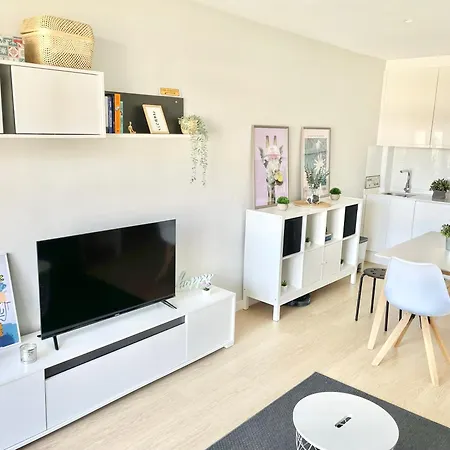 Διαμέρισμα El Mirador De Viesques. Piscina Y Parking Privado! *